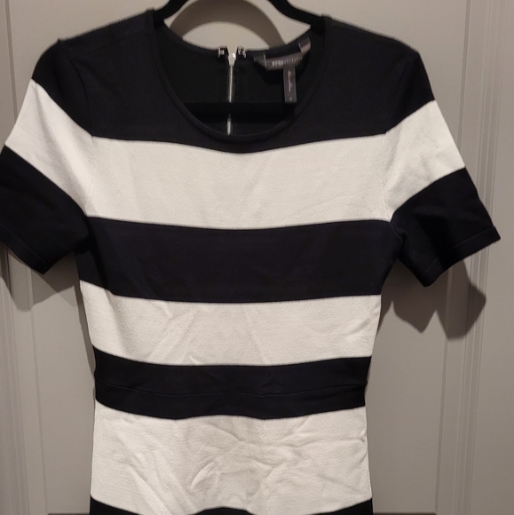 BCBGMaxAzria Dresses & Skirts - BCBG Maxazria Dress